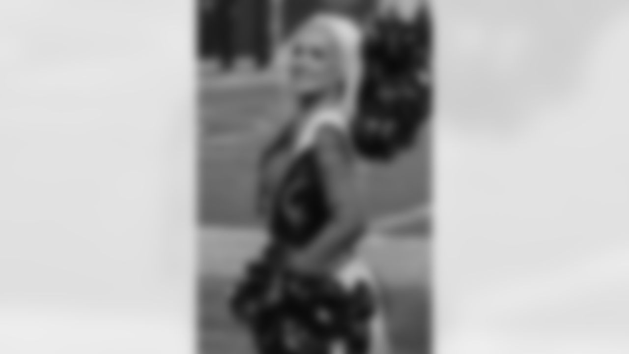 Denver Broncos Cheerleaders during the Broncos' Week 15 game against the Green Bay Packers at Empower Field at Mile High in Denver, Colorado on December 14, 2025. Photo by Paul Cloud / Denver Broncos