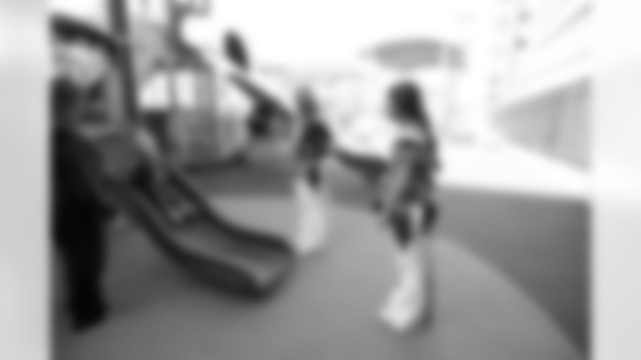 Sean Payton and his wife Skylene contributed to pay for a brand new playground and had a ribbon cutting on Monday, October 20, 2025 at Children's Hospital Colorado in Aurora, Colorado.
Photo by Gabriel Christus / Denver Broncos
