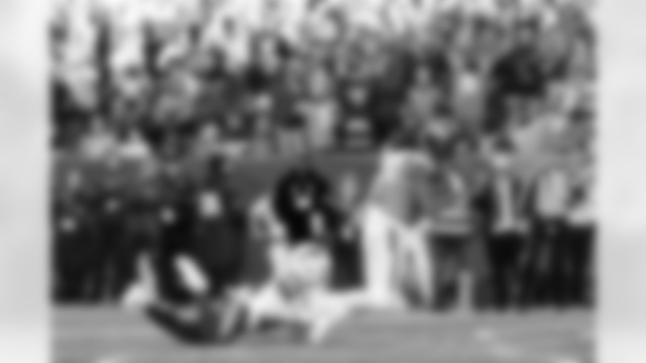 Denver Broncos wide receiver Lil'Jordan Humphrey (17) makes a catch for a touchdown during the Broncos' Divisional Round playoff game against the Buffalo Bills at Empower Field at Mile High in Denver, Colorado on January 17, 2026. Photo by Adam Bratten / Denver Broncos