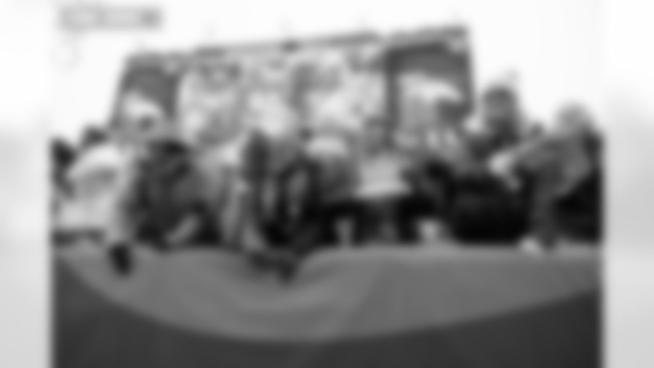 Denver Broncos fans cheer during the AFC Championship Game between the Denver Broncos and New England Patriots at Empower Field at Mile High in Denver, Colorado on January 25, 2026. Photo by Gabriel Christus / Denver Broncos