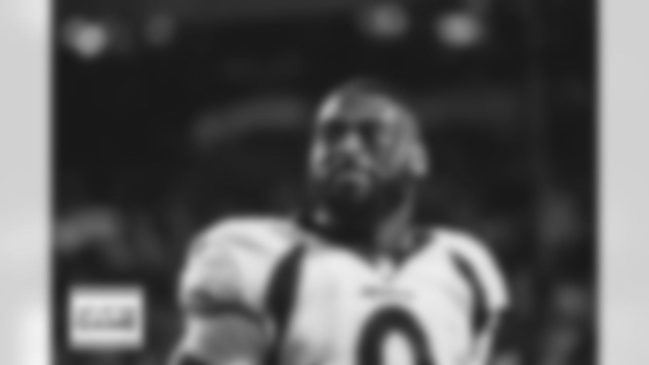 Jonathon Cooper during the Broncos' Week 10 game against the Buffalo Bills at Highmark Stadium in Orchard Park, New York on November 13, 2023. Photo by Ben Swanson / Denver Broncos