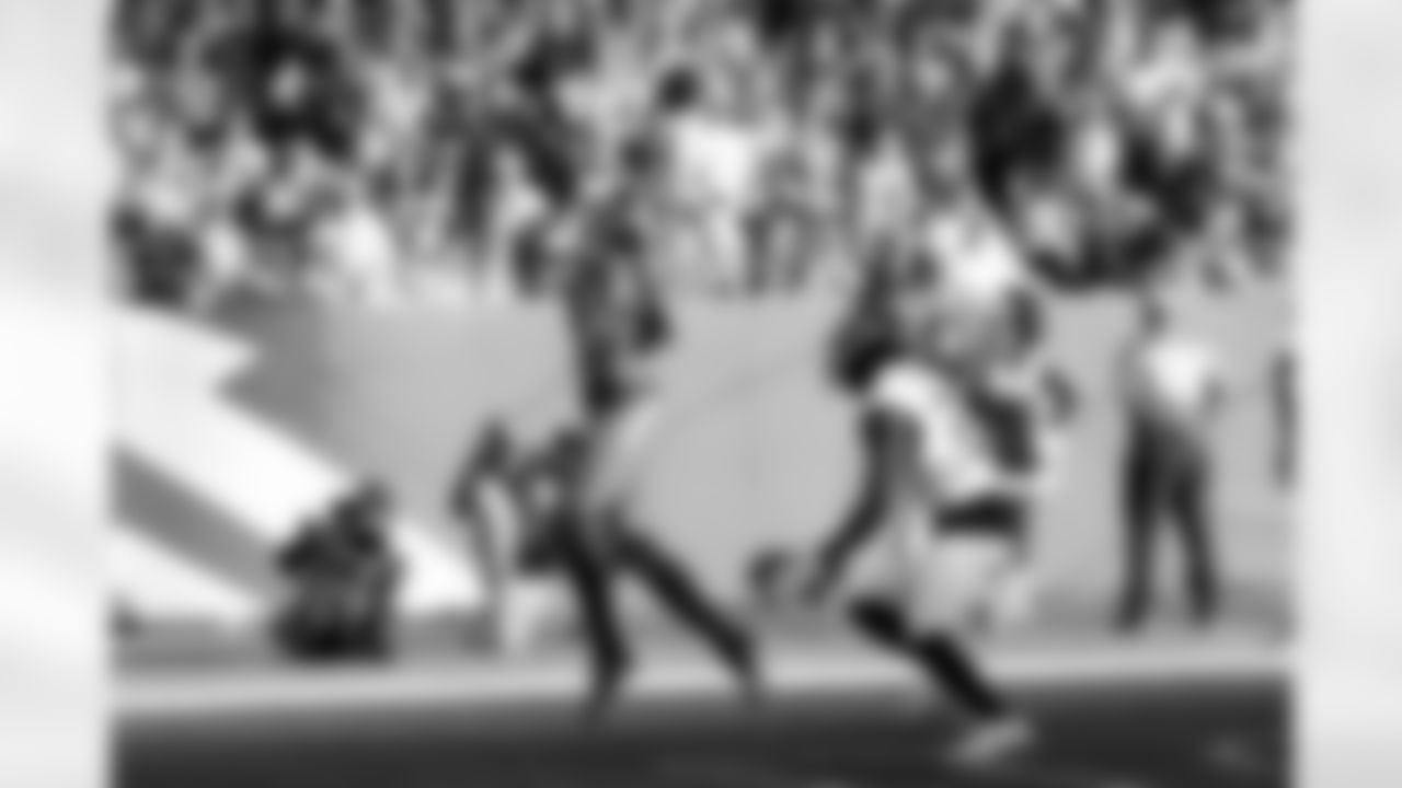 Denver Broncos wide receiver Courtland Sutton (14) makes a touchdown catch during the Broncos' Week 16 game against the Jacksonville Jaguars at Empower Field at Mile High in Denver, Colorado on December 21, 2025. Photo by Adam Bratten / Denver Broncos