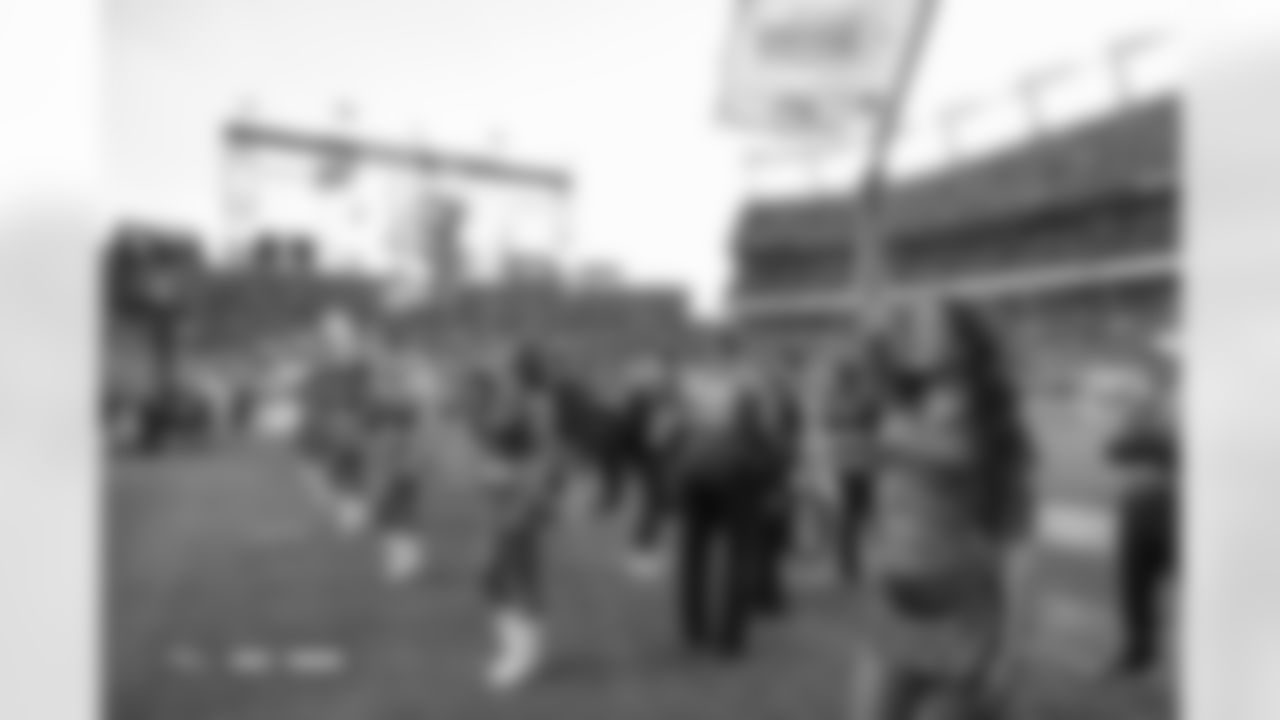 Denver Broncos Cheerleaders during the Broncos' Week 11 game against the Kansas City Chiefs at Empower Field at Mile High in Denver, Colorado on November 16, 2025. Photo by Paul Cloud / Denver Broncos