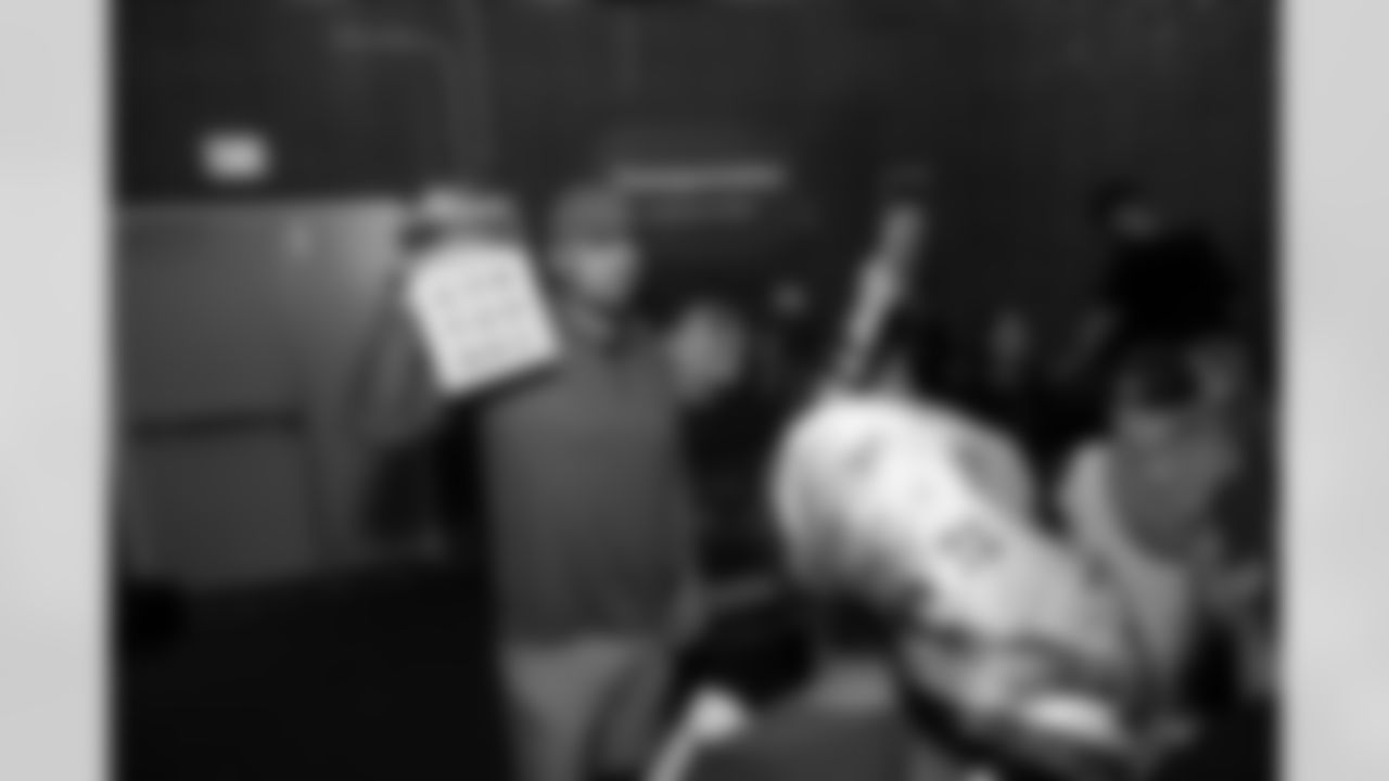 Denver Broncos alumni, cheer and players participated in ENT Adventures in Realiity on Tuesday, December 9, 2025 at Manual High School in Denver, Colorado.
Photo by Gabriel Christus / Denver Broncos