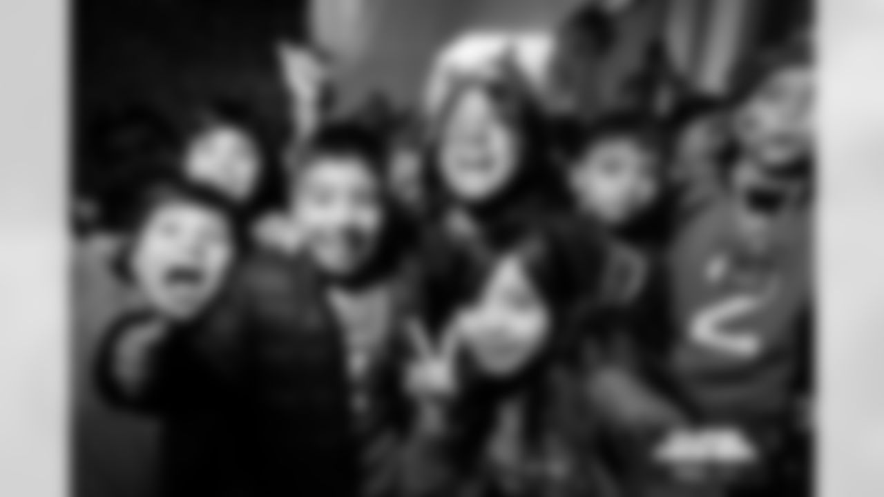 Students cheer on the Broncos during a school hallway parade to celebrate the Denver Broncos making the playoffs at Doull Elementary School in Denver, Colorado on January 16, 2026. Photo by Ben Swanson / Denver Broncos