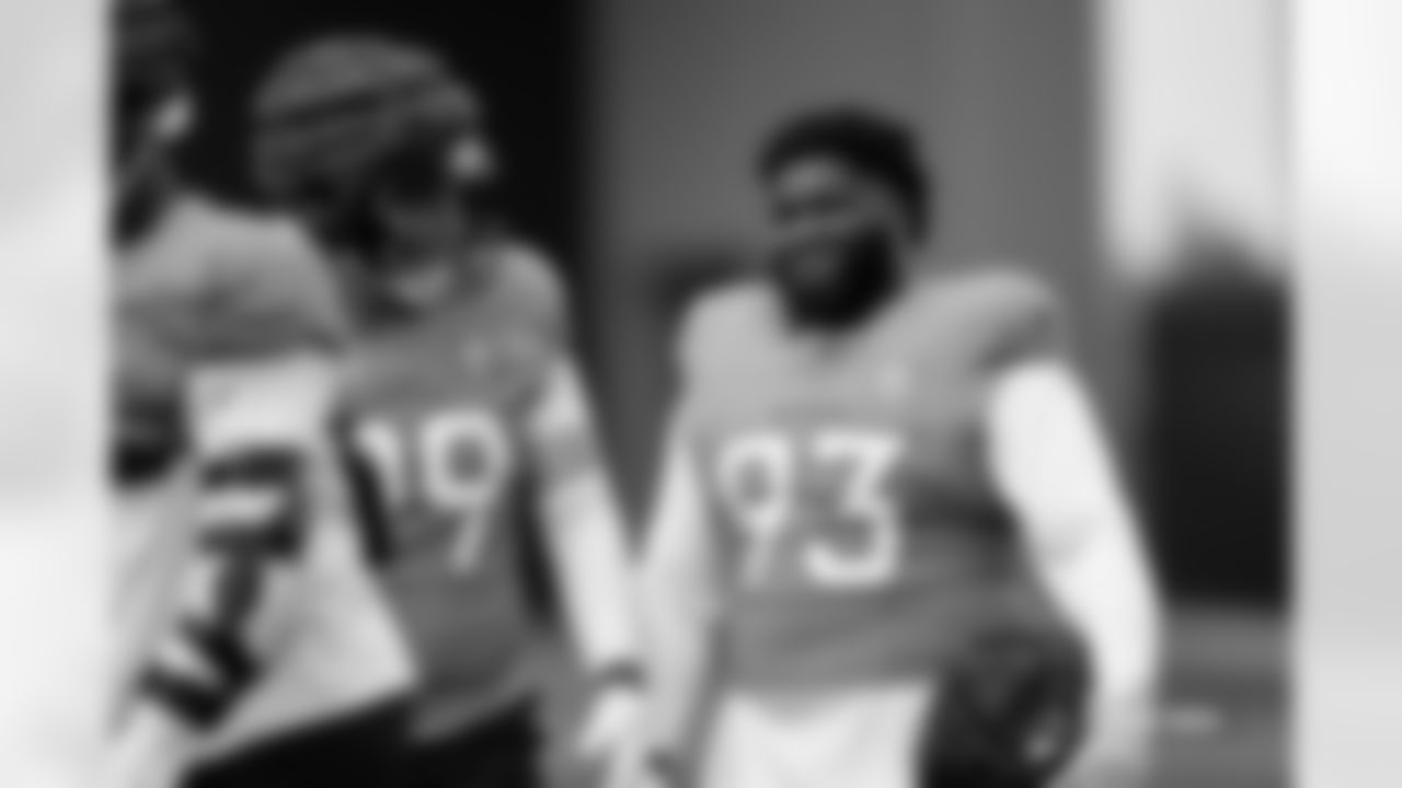 Zach Allen and D.J. Jones during practice at Broncos Park Powered by CommonSpirit in Englewood, Colorado on September 4, 2024. Photo by Ben Swanson / Denver Broncos