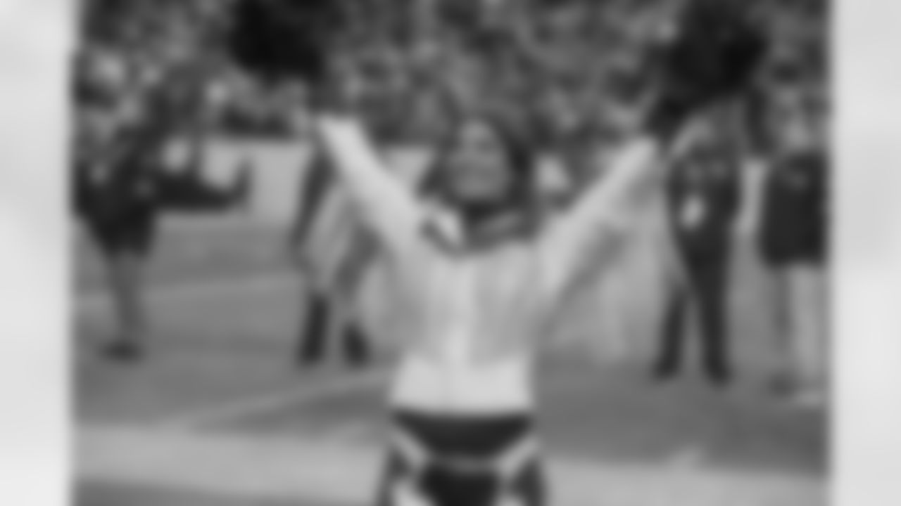 during the Broncos' Divisional Round playoff game against the Buffalo Bills at Empower Field at Mile High in Denver, Colorado on January 17, 2026. Photo by Paul Cloud / Denver Broncos