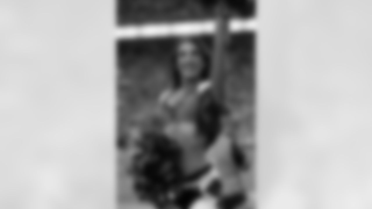 Denver Broncos Cheerleaders perform during the Broncos' Week 15 game against the Green Bay Packers at Empower Field at Mile High in Denver, Colorado on December 14, 2025. Photo by Adam Bratten / Denver Broncos