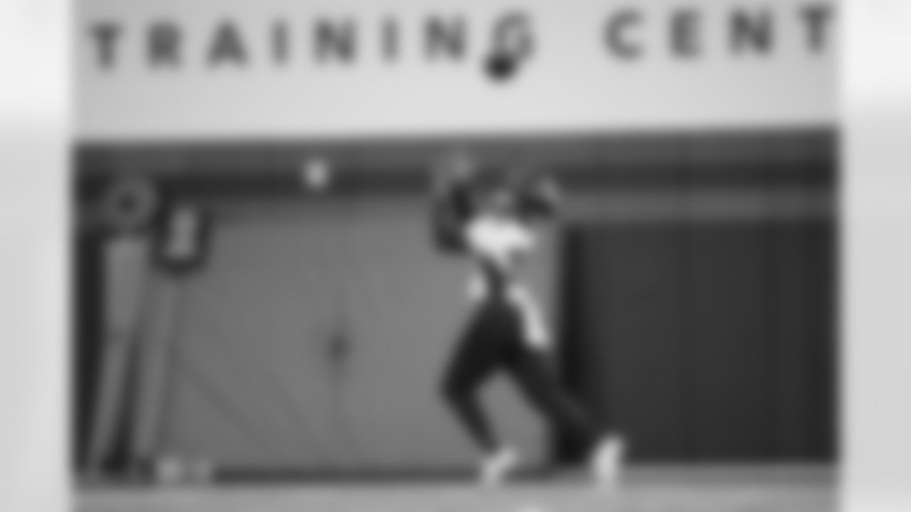 Javonte Williams during practice at Centura Health Training Center in Englewood, Colorado on January 5, 2024. Photo by Ben Swanson / Denver Broncos