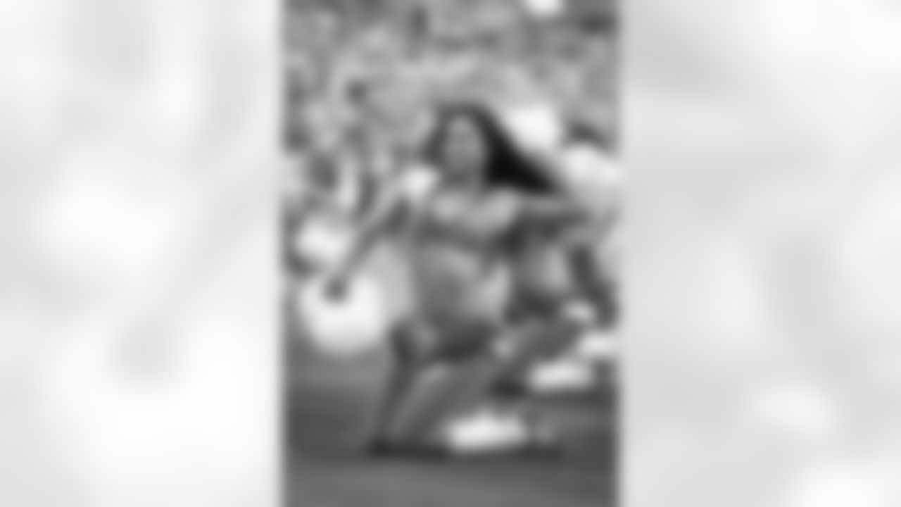 Cheerleaders perform during the Broncos' Week 8 game against the Dallas Cowboys at Empower Field at Mile High in Denver, Colorado on October 26, 2025. Photo by Adam Bratten / Denver Broncos