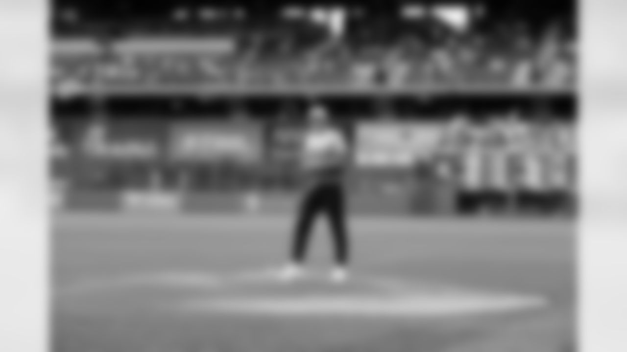 Bo Nix throws out the first pitch before the Colorado Rockies game against the New York Yankees on Friday, May 23, 2025 at Coors Field in Denver, Colorado.
Photo by Gabriel Christus / Denver Broncos