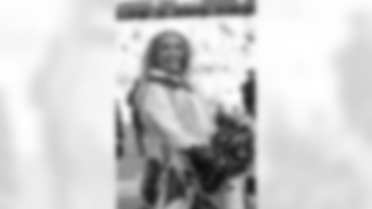 during the Broncos' Divisional Round playoff game against the Buffalo Bills at Empower Field at Mile High in Denver, Colorado on January 17, 2026. Photo by Adam Bratten / Denver Broncos