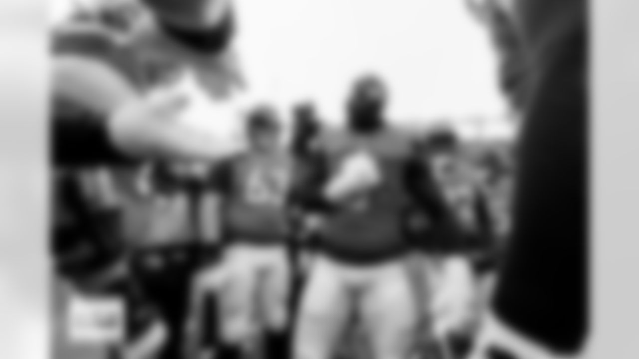Denver Broncos linebacker Jonathon Cooper (0) gives a pregame speech before the AFC Championship Game between the Denver Broncos and New England Patriots at Empower Field at Mile High in Denver, Colorado on January 25, 2026. Photo by Gavin Liddell / Denver Broncos