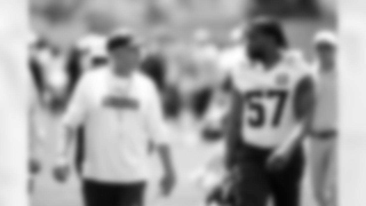 Sean Payton and Dre Greenlaw during a mandatory minicamp practice at Broncos Park Powered by CommonSpirit on June 11, 2025 in Englewood, Colorado. Photo by Ben Swanson / Denver Broncos