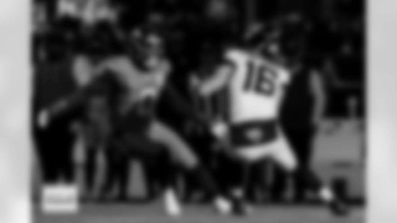 Denver Broncos linebacker Jonathon Cooper (0) pressures Jacksonville Jaguars quarterback Trevor Lawrence (16) during the Broncos' Week 16 game against the Jacksonville Jaguars at Empower Field at Mile High in Denver, Colorado on December 21, 2025. Photo by Ben Swanson / Denver Broncos