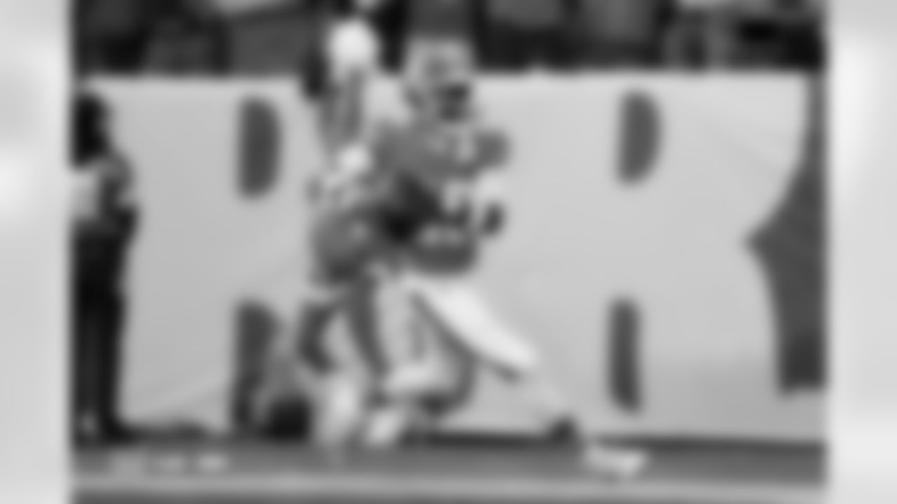 Ja'Quan McMillian (29) during the Broncos' Week 18 game against the Los Angeles Chargers at Empower Field at Mile High in Denver, Colorado on January 4, 2026. Photo by Gabriel Christus / Denver Broncos