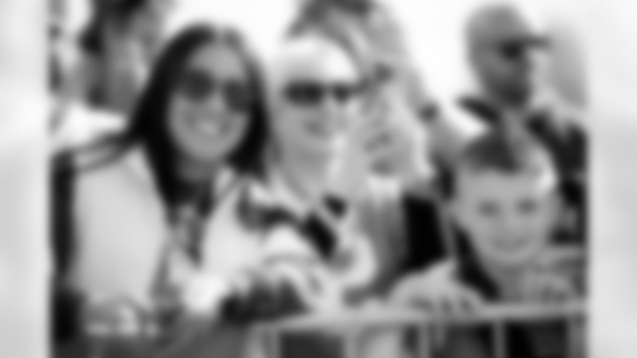 Fans during team arrivals before the Broncos' Week 8 game against the Dallas Cowboys at Empower Field at Mile High in Denver, Colorado on October 26, 2025. Photo by Ben Swanson / Denver Broncos