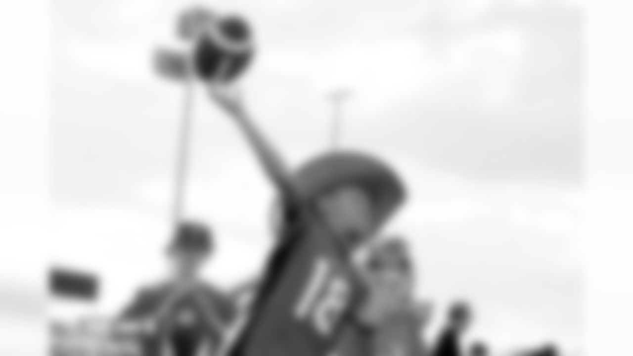 A young fan plays yard games before the Broncos' preseason Week 2 game against the Arizona Cardinals at Empower Field at Mile High in Denver, Colorado on August 16, 2025. Photo by Gavin Liddell / Denver Broncos