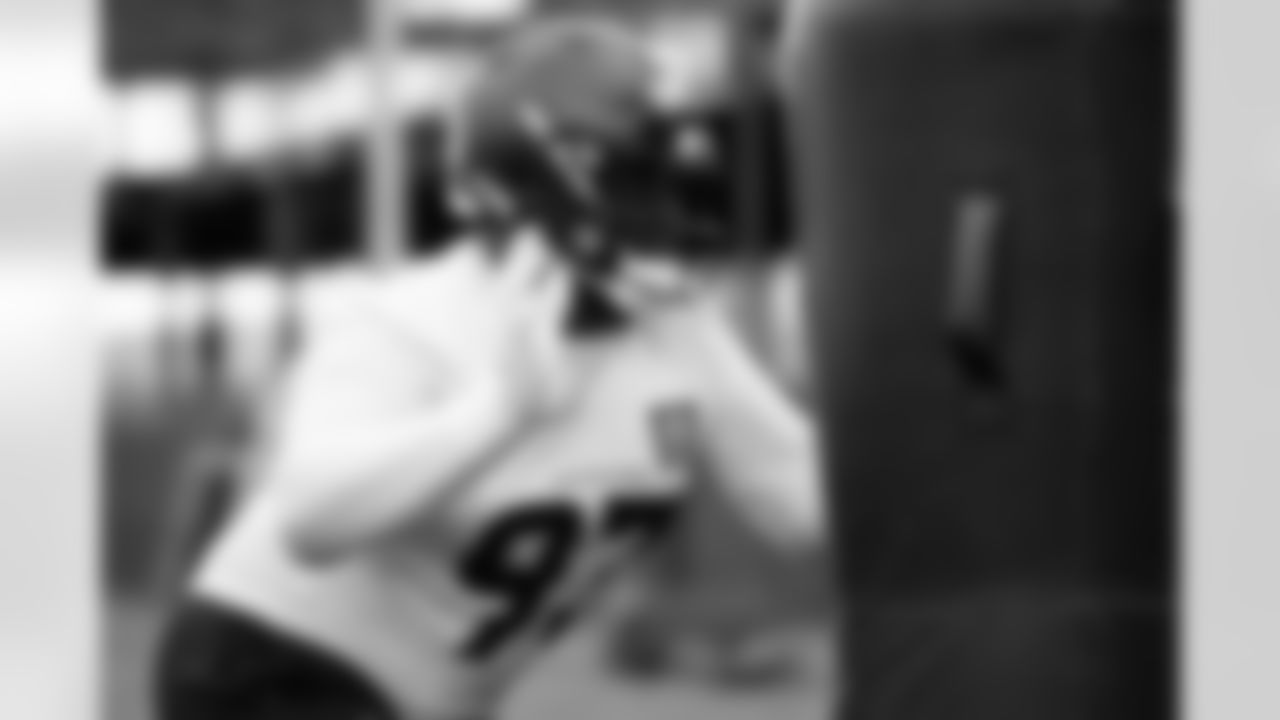 D.J. Jones during an OTA practice at Broncos Park Powered by CommonSpirit in Englewood, Colorado on May 29, 2025. Photo by Ben Swanson / Denver Broncos