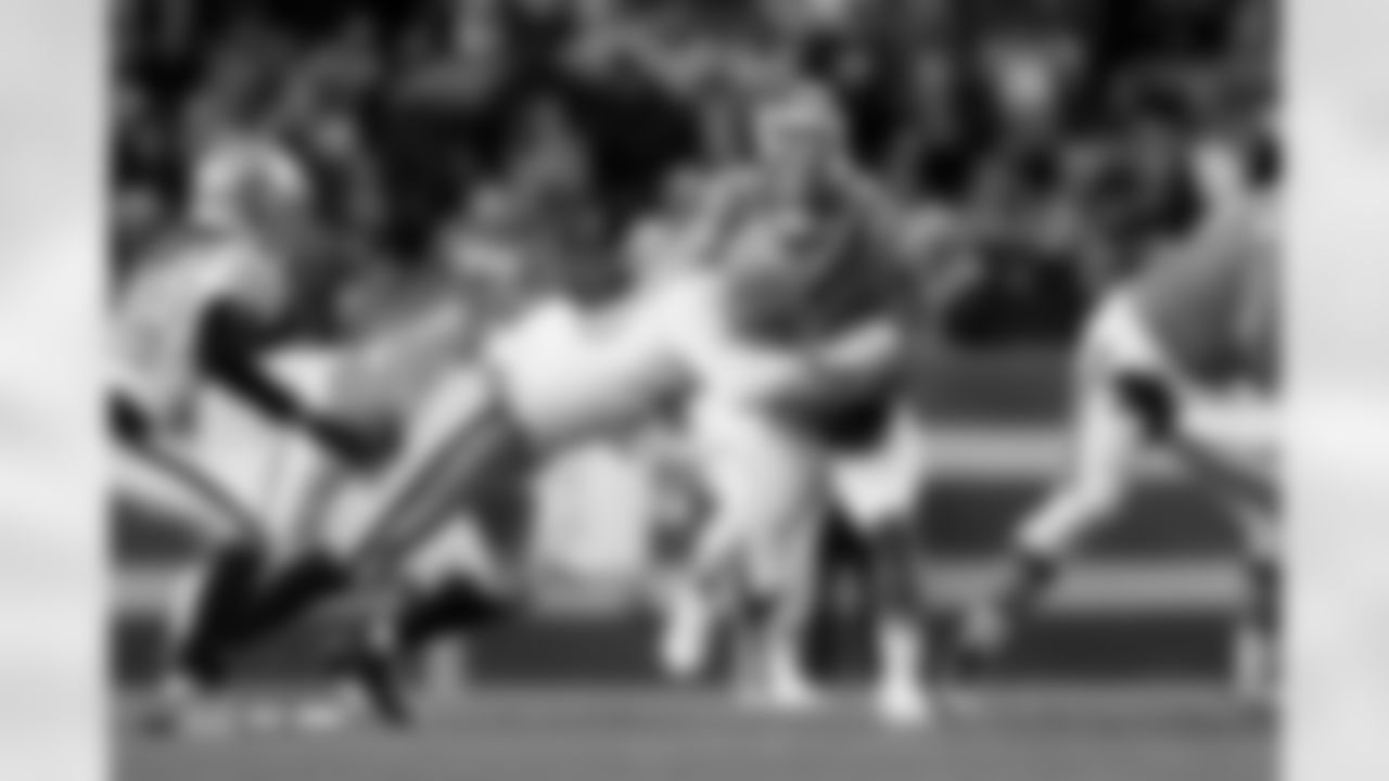 J.K. Dobbins (27) before the Broncos' Week 10 game against the Las Vegas Raiders at Empower Field at Mile High in Denver, Colorado on November 6, 2025. Photo by Gabriel Christus / Denver Broncos