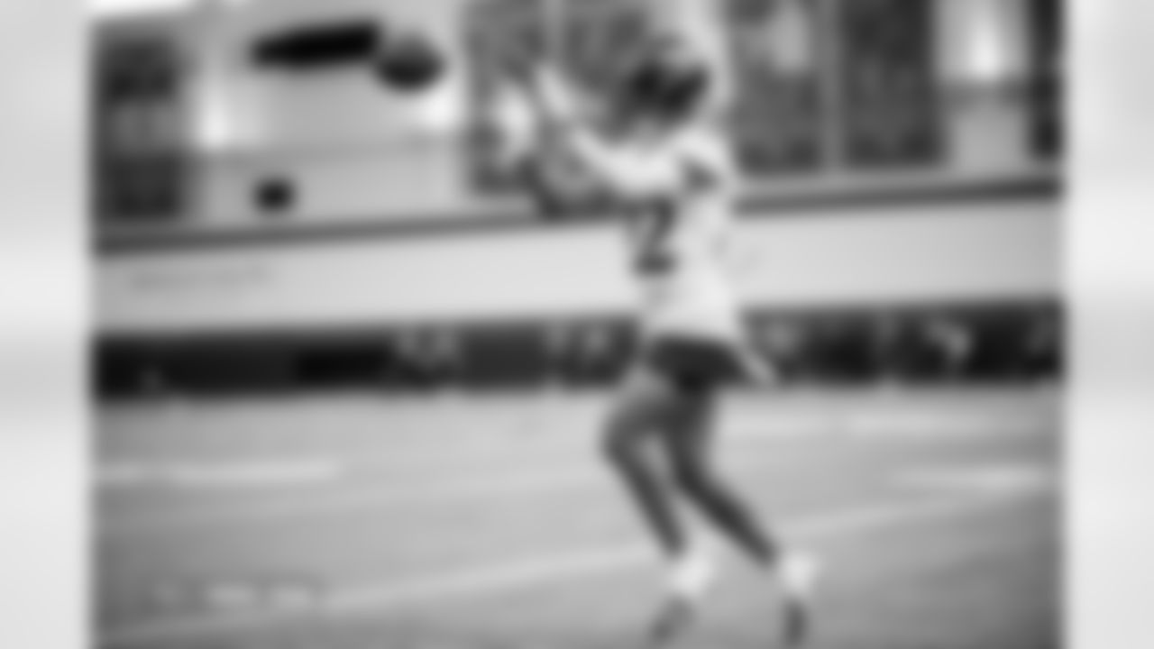 Brandon Jones during practice at Broncos Park Powered by CommonSpirit in Englewood, Colorado on October 3, 2025. Photo by Ben Swanson / Denver Broncos