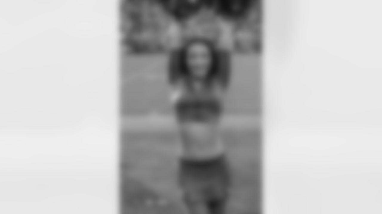 Denver Broncos Cheerleaders during the Broncos' Week 11 game against the Kansas City Chiefs at Empower Field at Mile High in Denver, Colorado on November 16, 2025. Photo by Paul Cloud / Denver Broncos