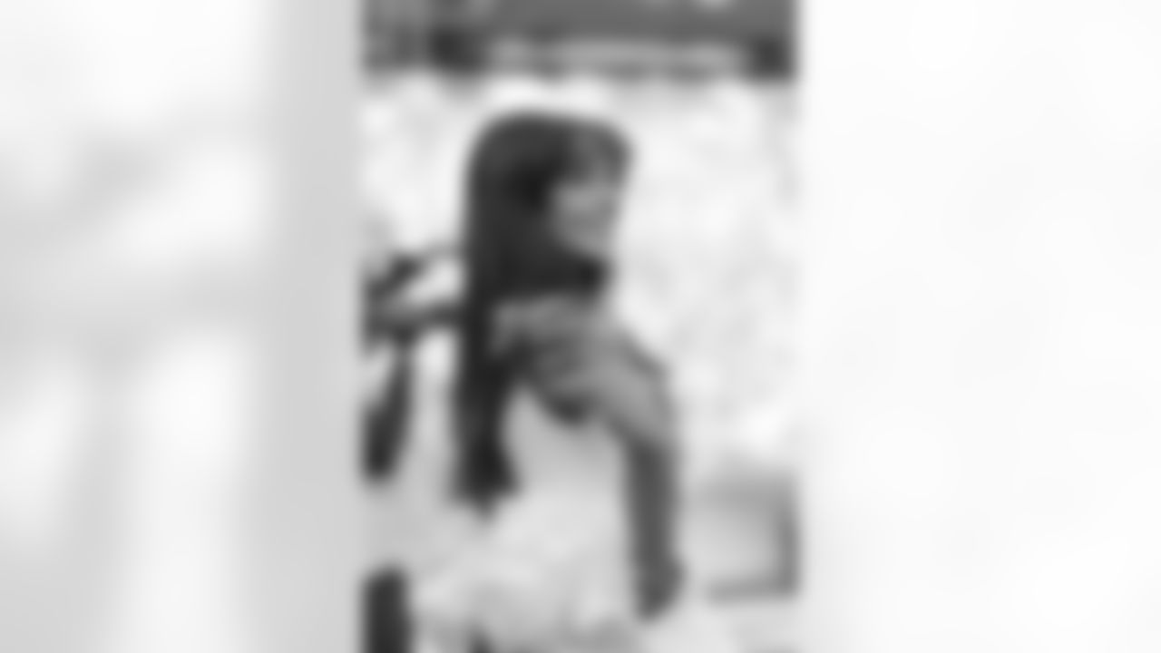 during the Broncos' Week 18 game against the Los Angeles Chargers at Empower Field at Mile High in Denver, Colorado on January 4, 2026. Photo by Adam Bratten / Denver Broncos