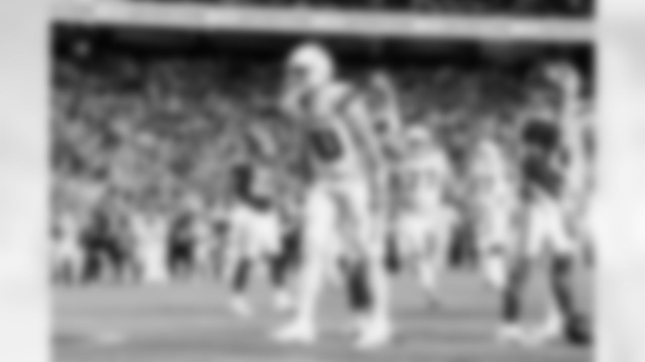 Denver Broncos quarterback Bo Nix (10) celebrates after a touchdown during the Broncos' Week 17 game against the Kansas City Chiefs at GEHA Field at Arrowhead Stadium in Kansas City, Missouri on December 25, 2025. Photo by Ben Swanson / Denver Broncos