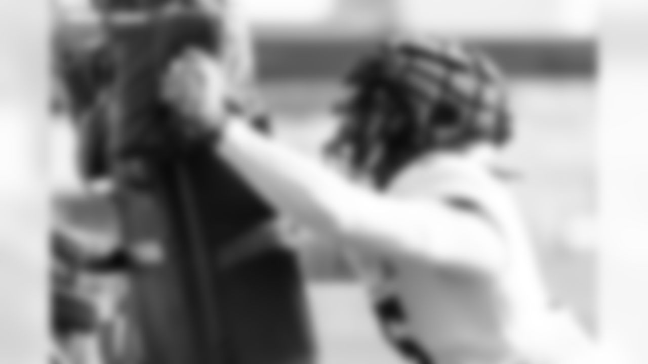 Nik Bonitto during practice at Broncos Park Powered by CommonSpirit in Englewood, Colorado on January 13, 2026. Photo by Ben Swanson / Denver Broncos