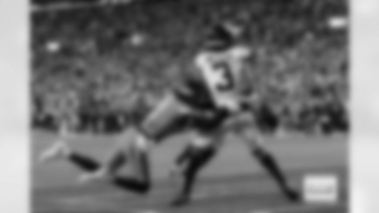 Denver Broncos cornerback Riley Moss (21) breaks up a pass in the end zone  during the Broncos' Week 16 game against the Jacksonville Jaguars at Empower Field at Mile High in Denver, Colorado on December 21, 2025. Photo by Adam Bratten / Denver Broncos