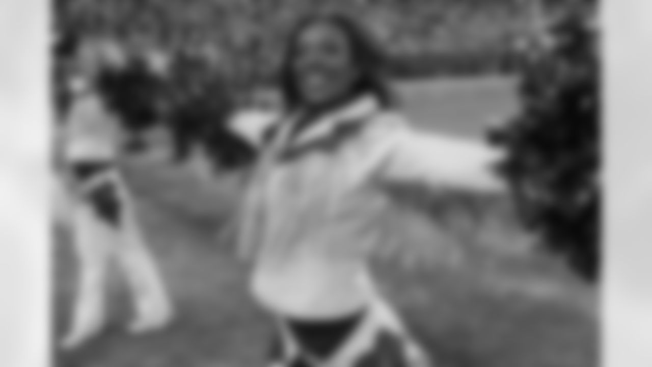 during the Broncos' Divisional Round playoff game against the Buffalo Bills at Empower Field at Mile High in Denver, Colorado on January 17, 2026. Photo by Paul Cloud / Denver Broncos