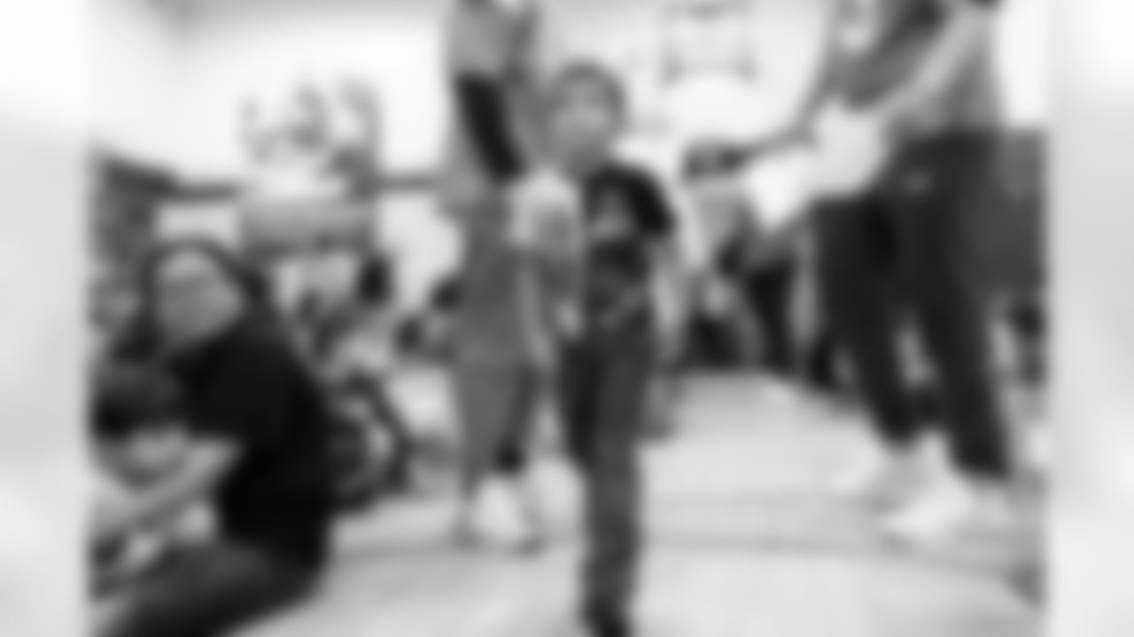 The Denver Broncos and CommonSpirit host a Thanksgiving assembly and activities about kindness at Colfax Elementary School in Denver, Colorado on November 11, 2025. Photo by Ben Swanson / Denver Broncos