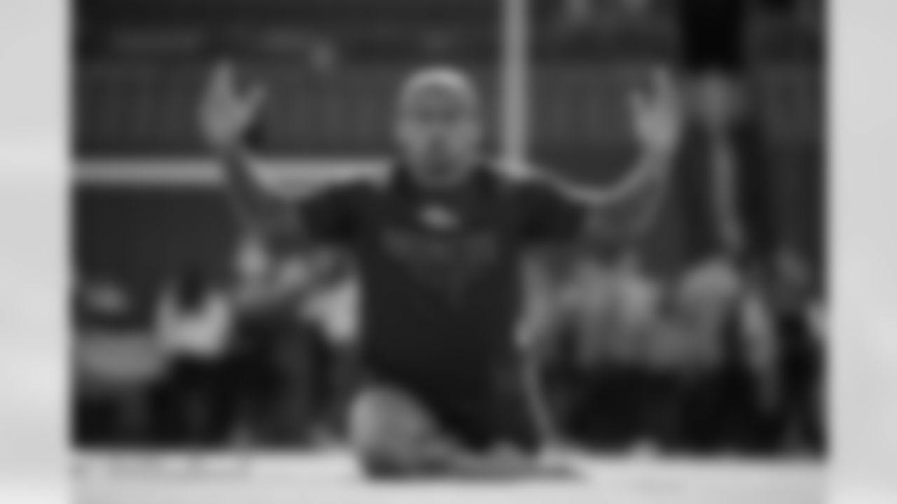 Evan Engram before the Broncos' Week 11 game against the Kansas City Chiefs at Empower Field at Mile High in Denver, Colorado on November 16, 2025. Photo by Gabriel Christus / Denver Broncos