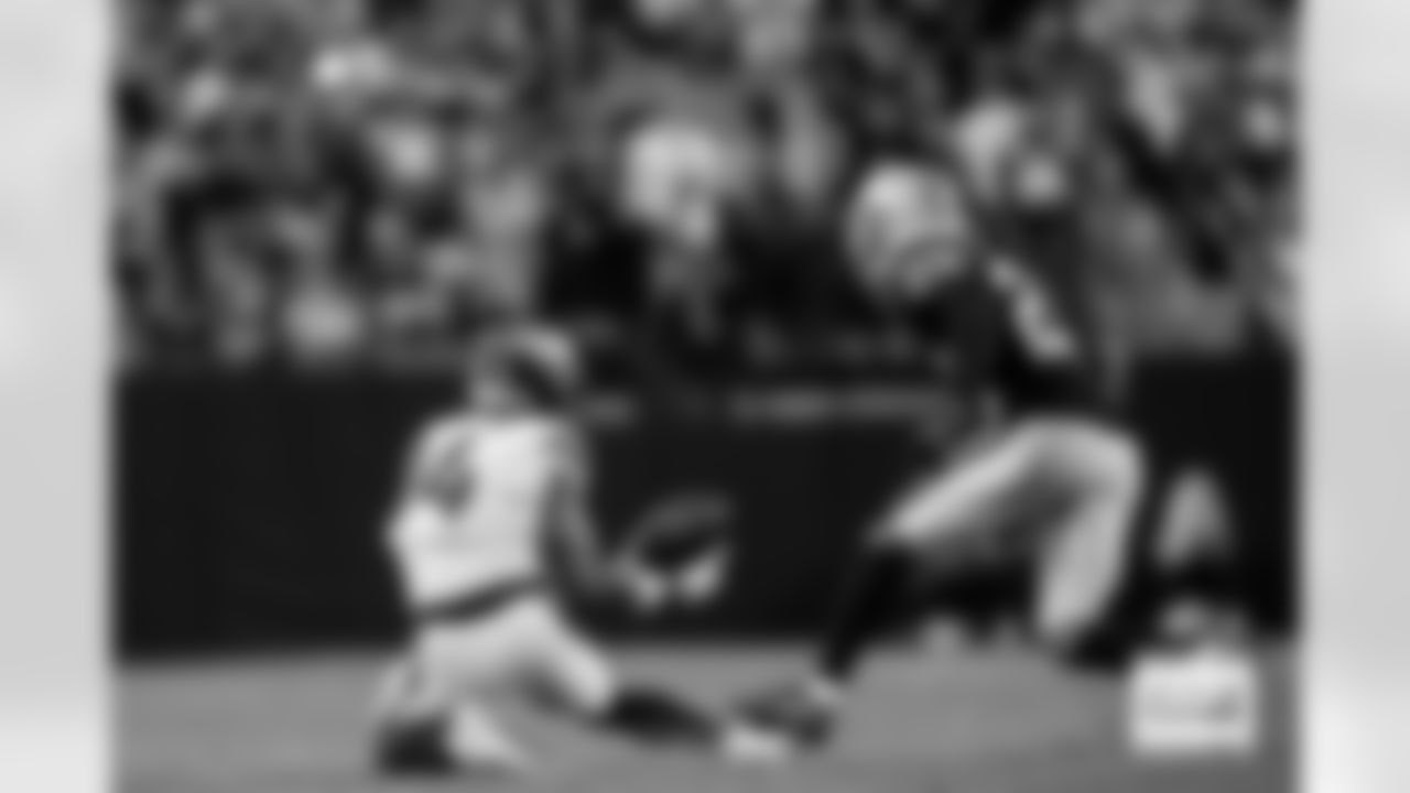 Denver Broncos wide receiver Courtland Sutton (14) catches a pass during the Broncos' Week 14 game against the Las Vegas Raiders at Allegiant Stadium in Las Vegas, Nevada on December 7, 2025. Photo by Gabriel Christus / Denver Broncos