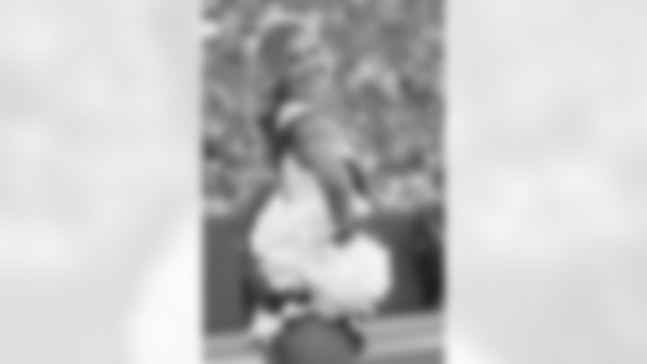 during the Broncos' Week 18 game against the Los Angeles Chargers at Empower Field at Mile High in Denver, Colorado on January 4, 2026. Photo by Adam Bratten / Denver Broncos