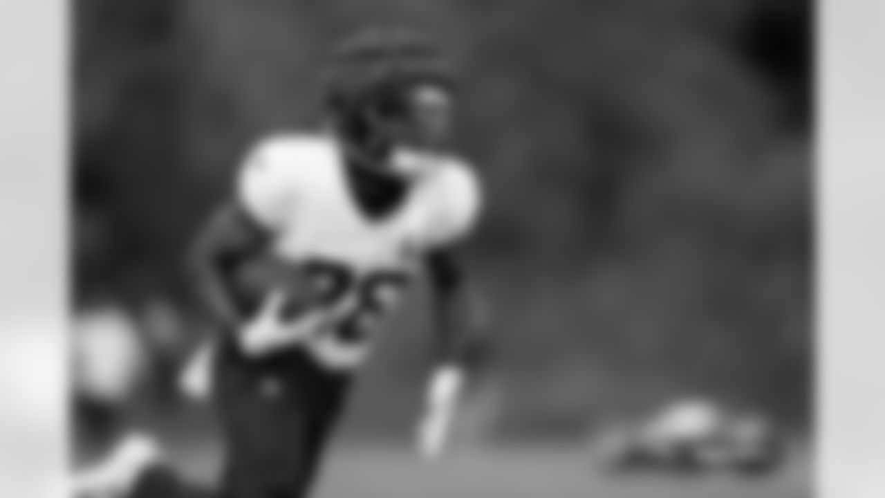 Tyler Badie during practice at The Greenbrier in White Sulphur Springs, West Virginia on September 25, 2024. Photo by Gabriel Christus / Denver Broncos
