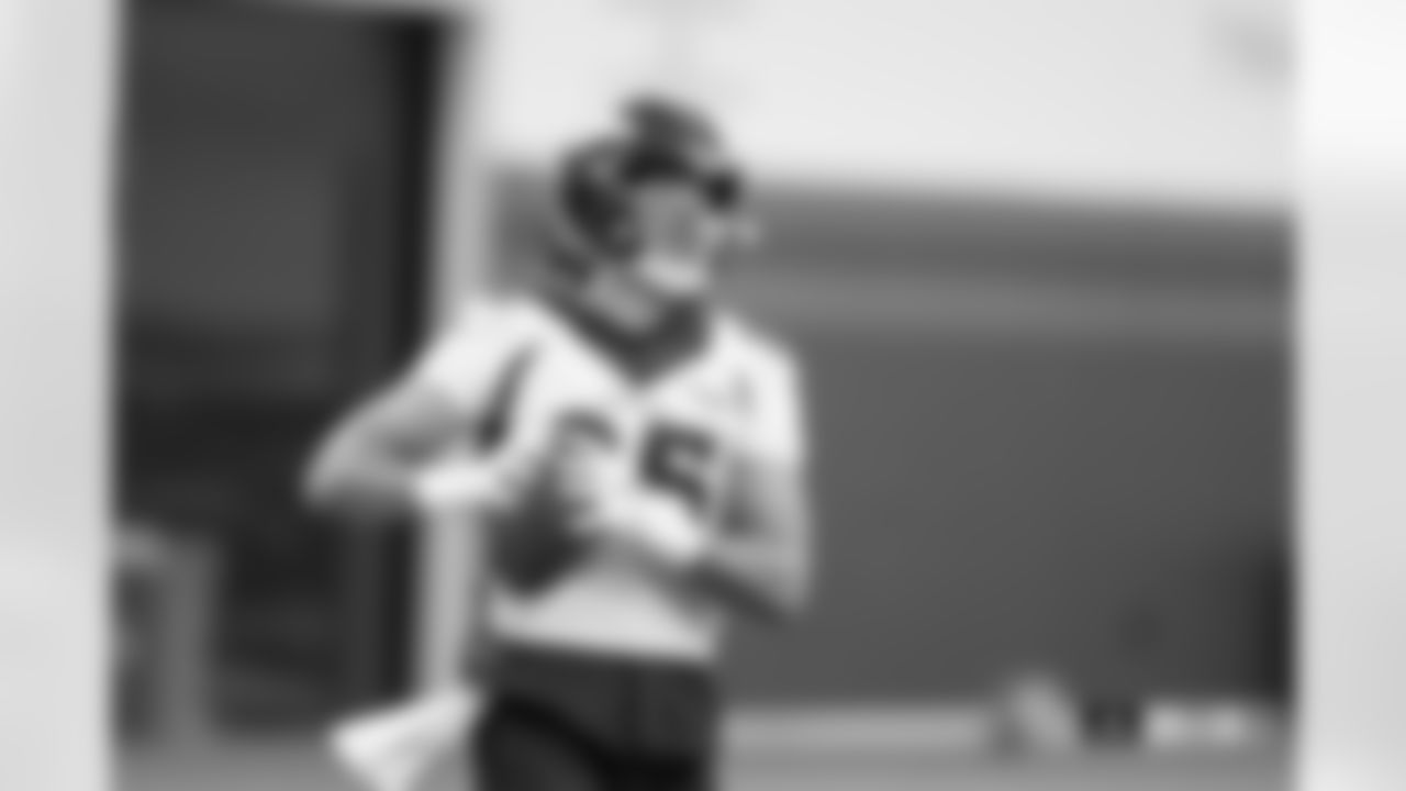 Lucas Krull during practice on Friday, December 8, 2023 at Centura Health Training Center in Englewood, Colorado.
Photo by Gabriel Christus / Denver Broncos