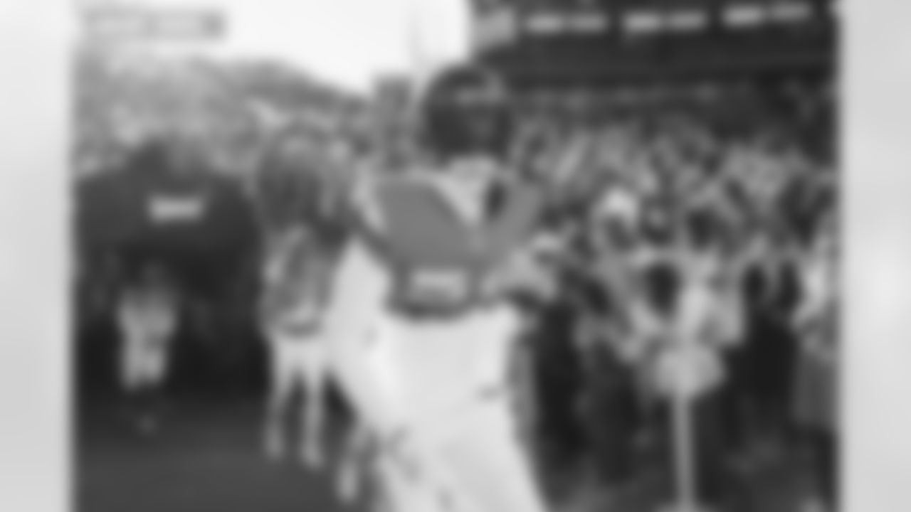 JL Skinner (34) before the Broncos' Divisional Round playoff game against the Buffalo Bills at Empower Field at Mile High in Denver, Colorado on January 17, 2026. Photo by Ben Swanson / Denver Broncos