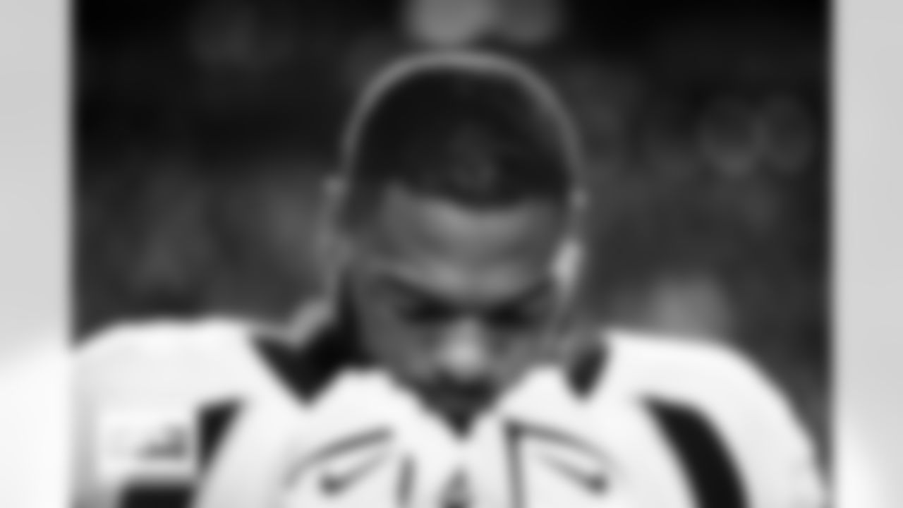 Ronnie Perkins during the Broncos' Week 10 game against the Buffalo Bills at Highmark Stadium in Orchard Park, New York on November 13, 2023. Photo by Ben Swanson / Denver Broncos