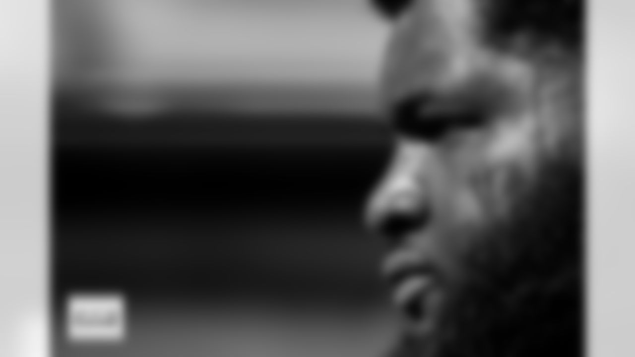 D.J. Jones before the Broncos' Week 5 game against the Philadelphia Eagles at Lincoln Financial Field in Philadelphia, Pennsylvania on October 5, 2025. Photo by Ben Swanson / Denver Broncos