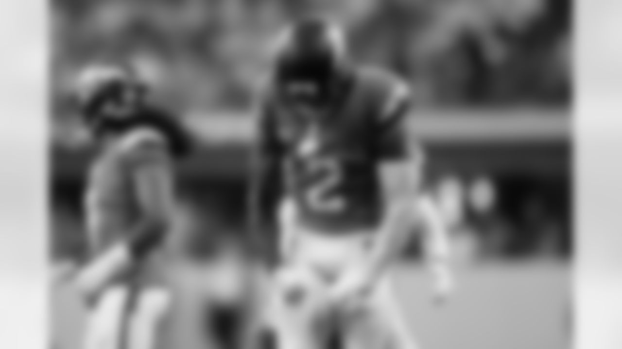 Denver Broncos cornerback Pat Surtain II (2) flexes after a tackle during the Broncos' Week 2 game against the Indianapolis Colts at Lucas Oil Stadium in Indianapolis, Indiana on September 14, 2025. Photo by Ben Swanson / Denver Broncos