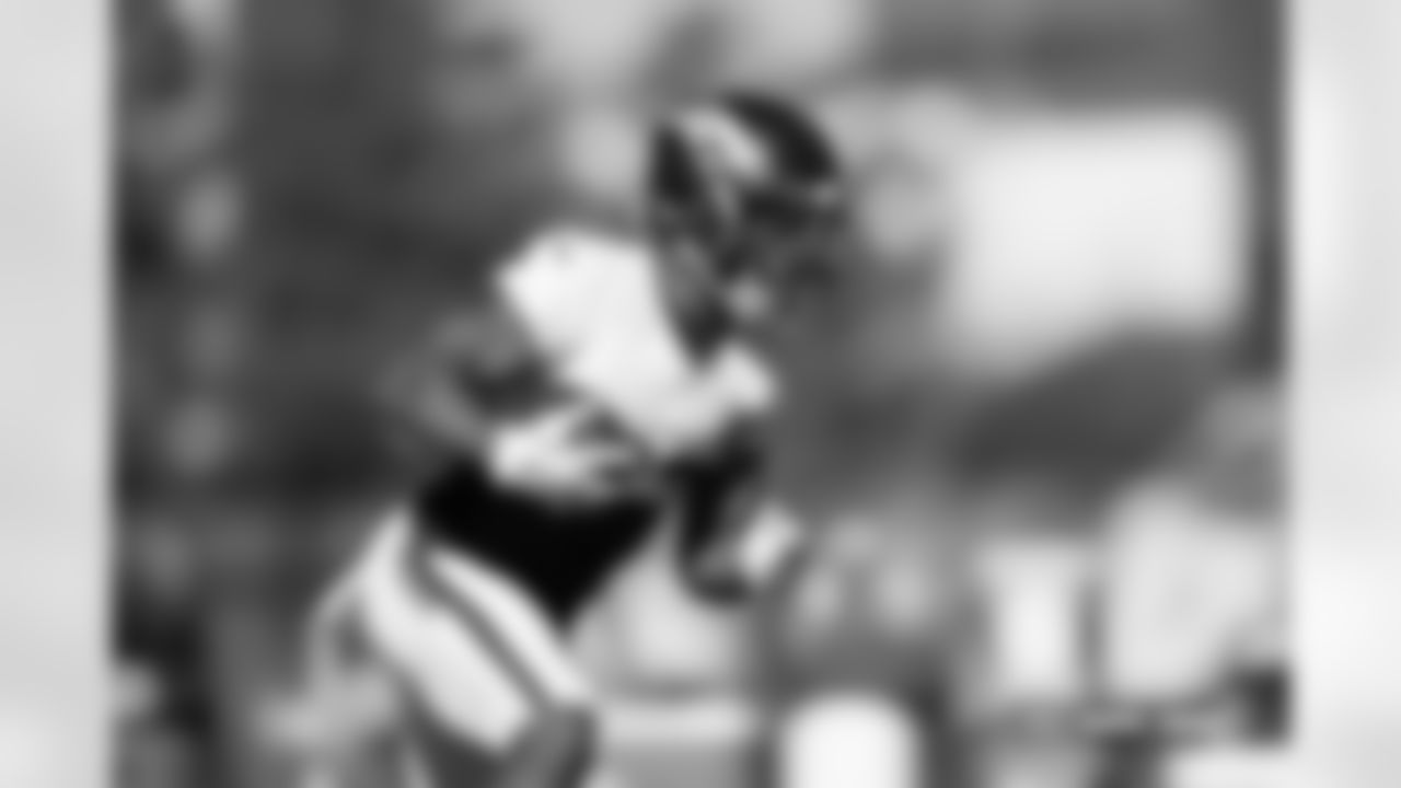 J.K. Dobbins during practice at Broncos Park Powered by CommonSpirit in Englewood, Colorado on October 30, 2025. Photo by Gabriel Christus / Denver Broncos