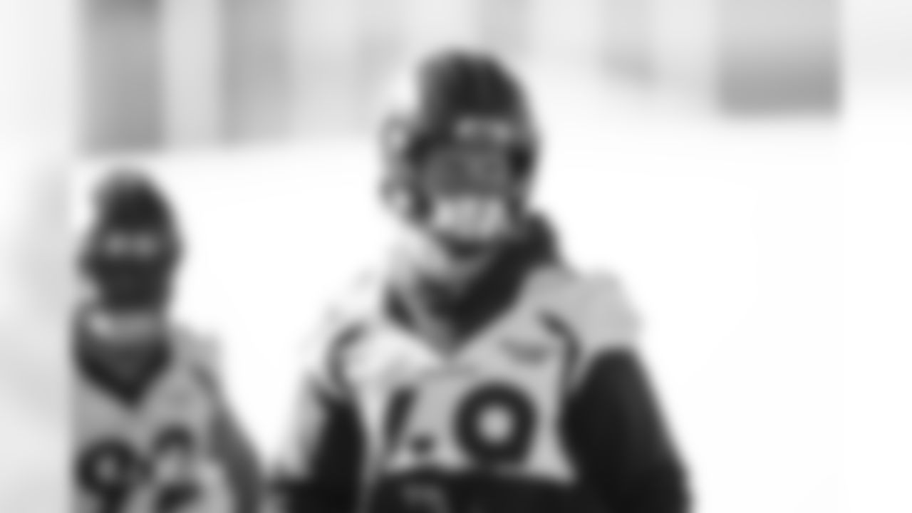 Alex Singleton during practice at Centura Health Training Center in Englewood, Colorado on December 29, 2023. Photo by Ben Swanson / Denver Broncos