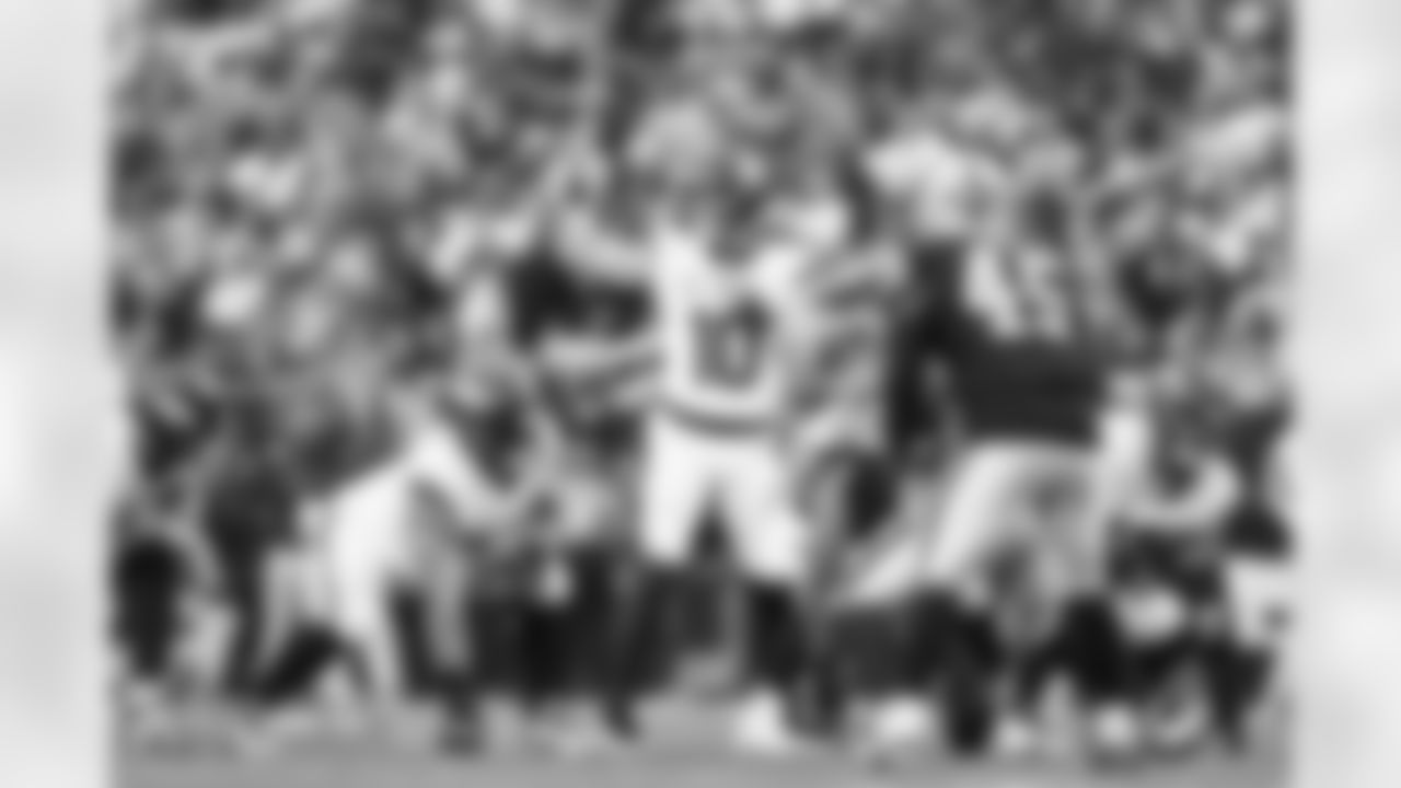 Bo Nix (10) during the Broncos' Week 14 game against the Las Vegas Raiders at Allegiant Stadium in Las Vegas, Nevada on December 7, 2025. Photo by Gabriel Christus / Denver Broncos