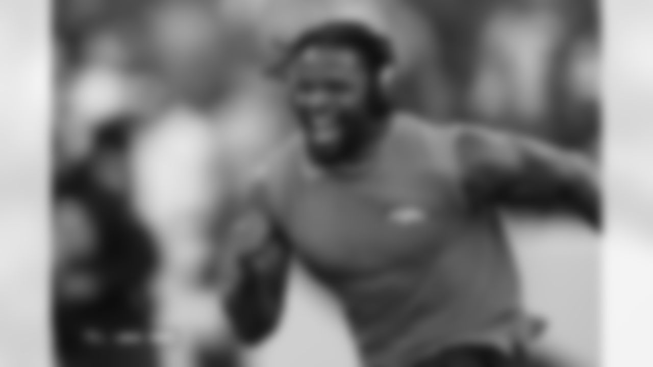 Dre Greenlaw before the Broncos' Week 16 game against the Jacksonville Jaguars at Empower Field at Mile High in Denver, Colorado on December 21, 2025. Photo by Ben Swanson / Denver Broncos