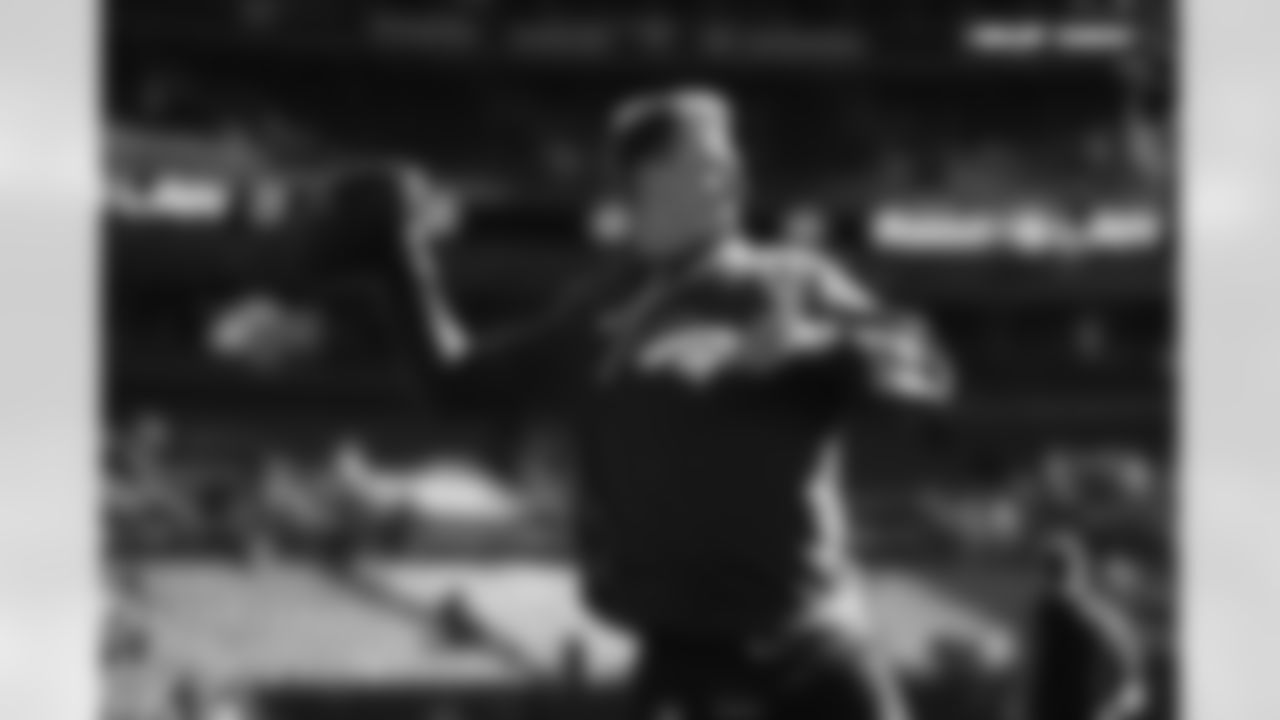 Bo Nix (10) before the Broncos' Divisional Round playoff game against the Buffalo Bills at Empower Field at Mile High in Denver, Colorado on January 17, 2026. Photo by Ben Swanson / Denver Broncos