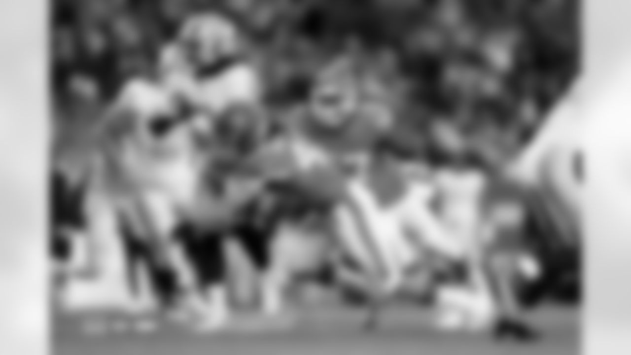 Alex Singleton (49) before the Broncos' Week 10 game against the Las Vegas Raiders at Empower Field at Mile High in Denver, Colorado on November 6, 2025. Photo by Gabriel Christus / Denver Broncos