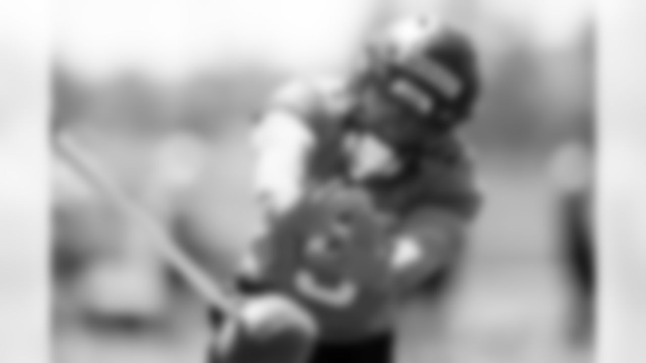 Trent Sherfield Sr. during an OTA practice at Broncos Park Powered by CommonSpirit in Englewood, Colorado on June 5, 2025. Photo by Ben Swanson / Denver Broncos