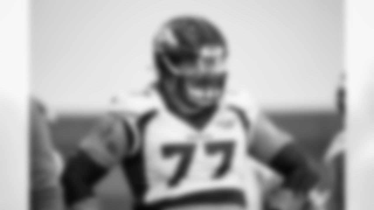 Quinn Meinerz during practice at Centura Health Training Center in Englewood, Colorado on December 14, 2023. Photo by Ben Swanson / Denver Broncos
