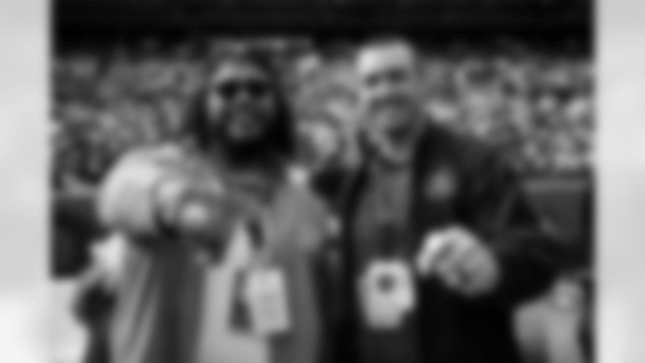 Max Garcia and Michael Schofield during the Broncos' Week 7 game against the New York Giants at Empower Field at Mile High in Denver, Colorado on October 19, 2025. Photo by Ben Swanson / Denver Broncos